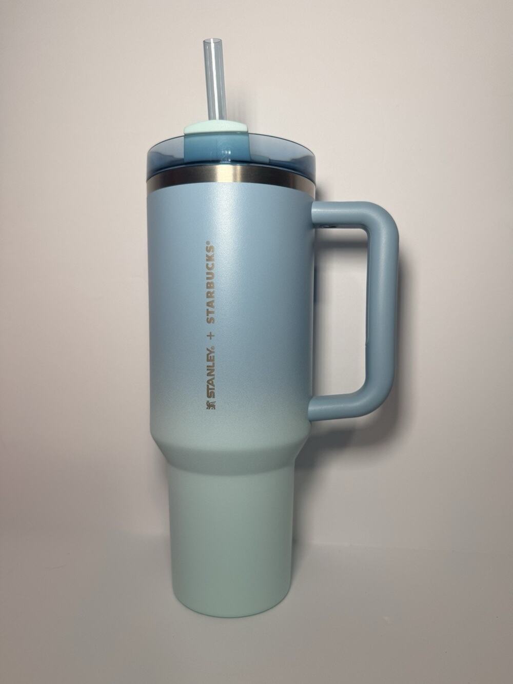 Stanley X Starbucks Singapore DUSTY BLUE OMBRE 40oz Quencher Tumbler BNWT HTF!